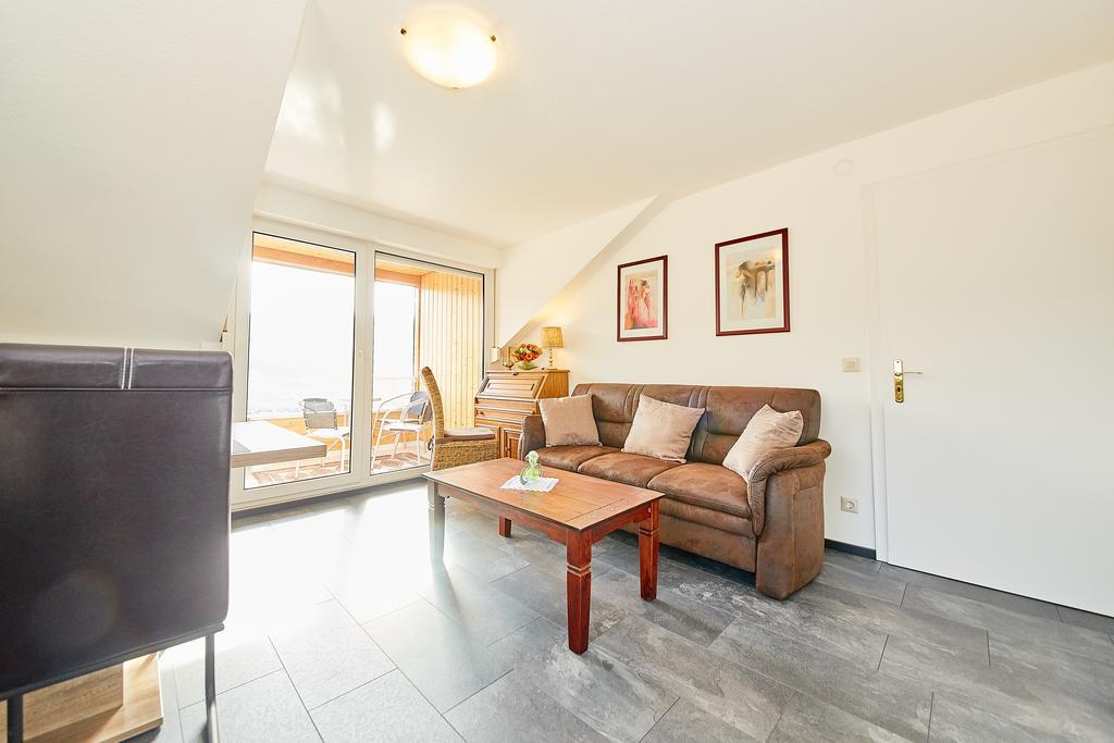 Haus Constanze Apartment Bernkastel-Kues Bagian luar foto